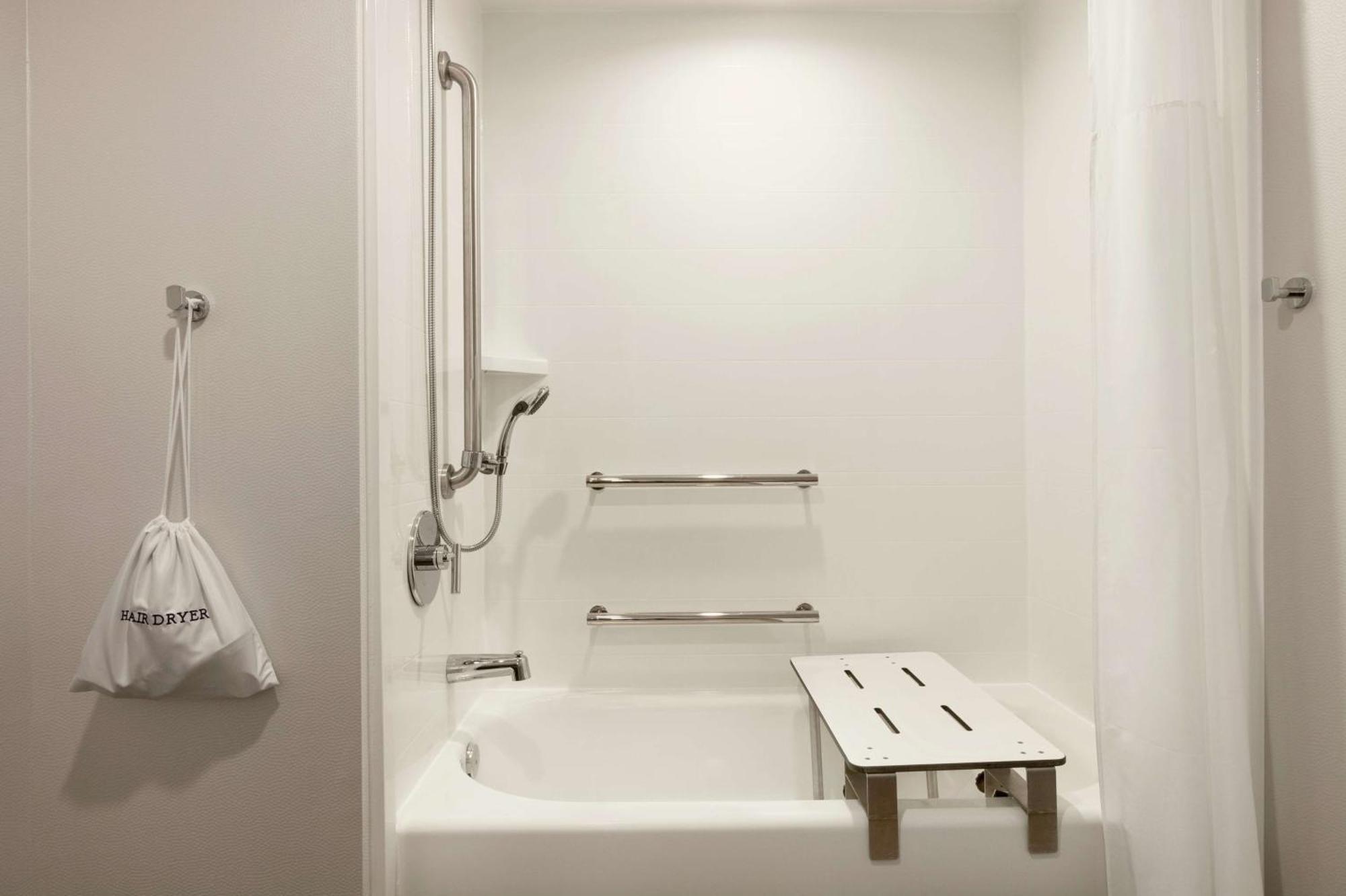 Hampton Inn Dulles/Cascades Sterling Exterior foto