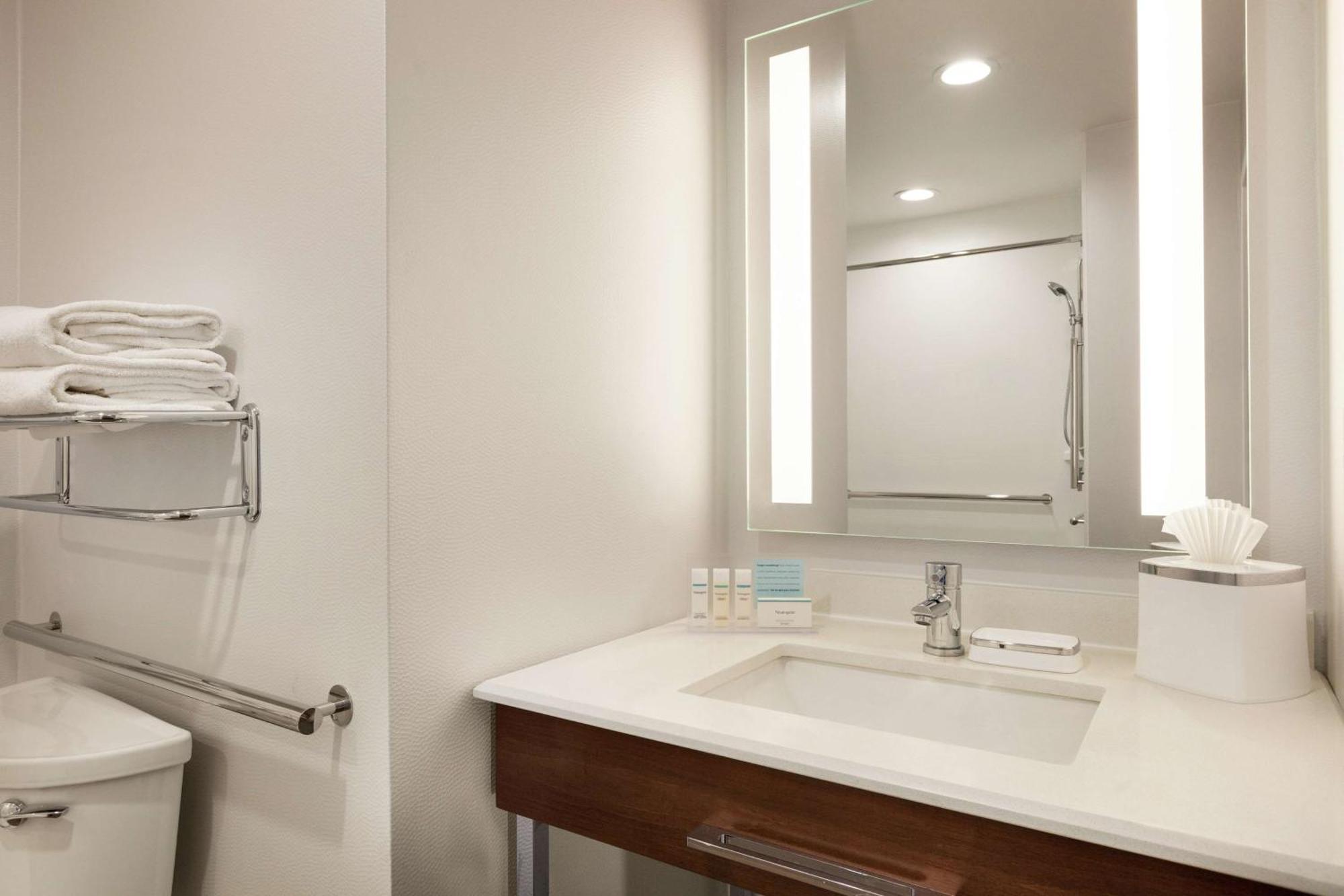 Hampton Inn Dulles/Cascades Sterling Exterior foto