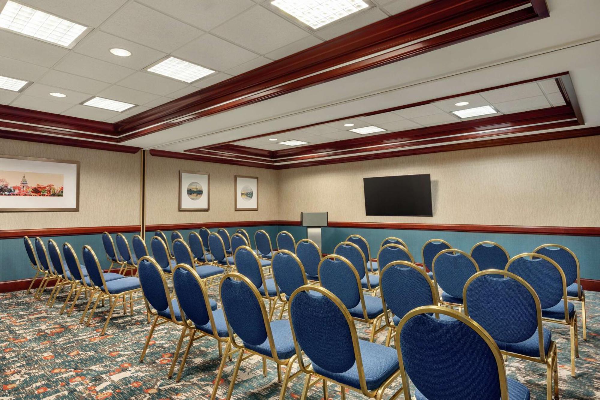 Hampton Inn Dulles/Cascades Sterling Exterior foto